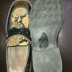 Zara man shoe size 11